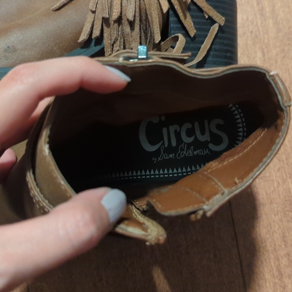 Circus by Sam Edelman Jolie Brown Leather Fringe Booties, size 8.5 - Picture 4 of 6